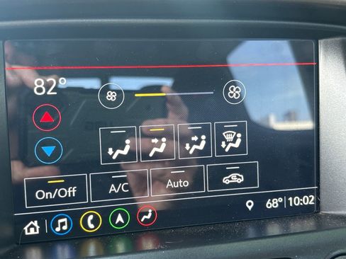 Used 2022 GMC Canyon 4x4 Crew Cab AT4 w/ Driver Alert Package image 25