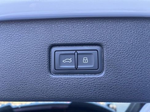 New 2026 Audi SQ7 Premium Plus AWD/4WD image 31