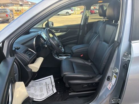Used 2019 Subaru Ascent Limited w/ Popular Package #3 image 9