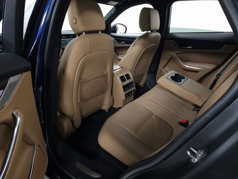 Used 2022 Jaguar F-PACE S image 33