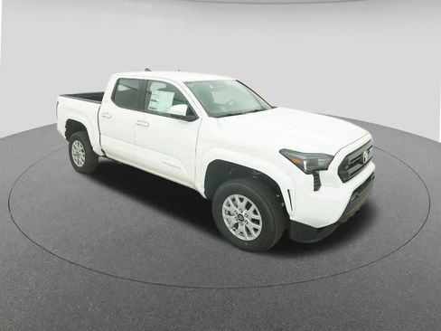 New 2025 Toyota Tacoma SR5 image 13