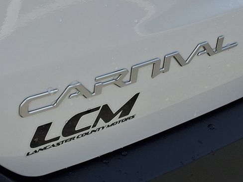 New 2026 Kia Carnival LX FWD image 19