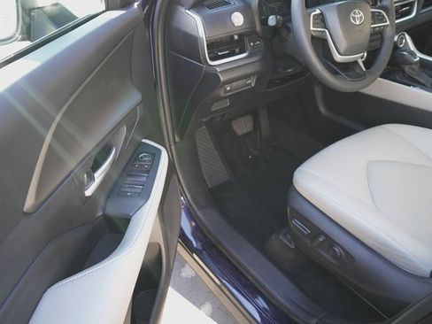 Certified 2024 Toyota Grand Highlander Limited image 8