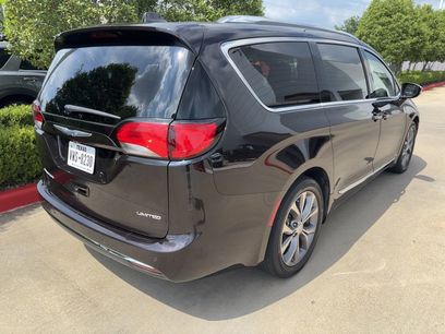 Used 2019 Chrysler Pacifica Limited