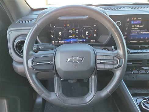 Used 2024 Chevrolet Colorado Trail Boss image 18