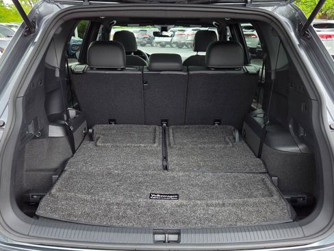 Certified 2023 Volkswagen Tiguan SE R-Line FWD image 69