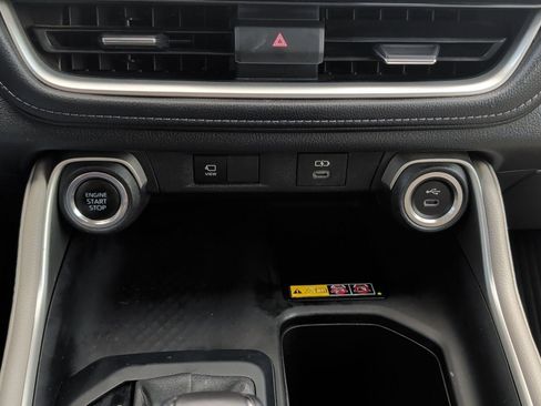 Used 2024 Toyota Grand Highlander Limited AWD/4WD image 20
