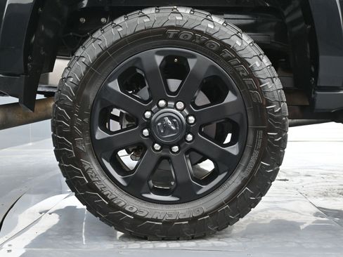 Used 2019 RAM 2500 Laramie image 18