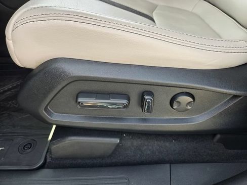 Used 2026 Honda Pilot EX-L image 16
