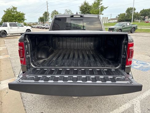 Used 2024 RAM 1500 Laramie AWD/4WD image 11