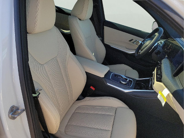 Used 2026 BMW 330i Sedan w/ Premium Package RWD image 18
