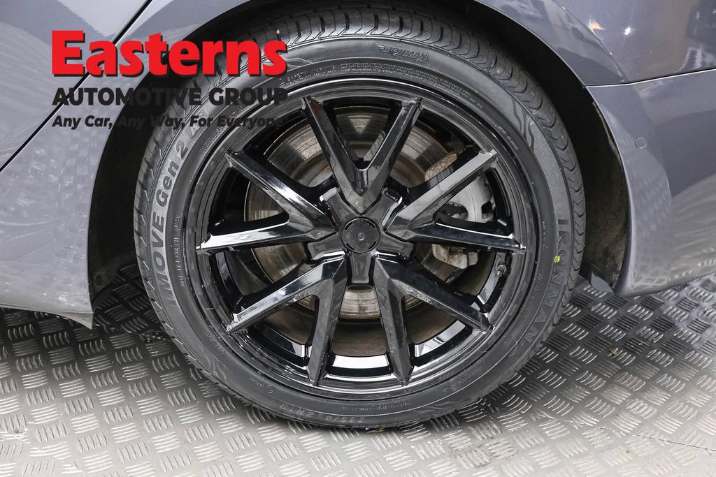 Used 2020 Tesla Model 3 Long Range AWD/4WD image 9