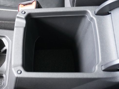 Used 2021 Volkswagen Tiguan SEL Premium R-Line image 14