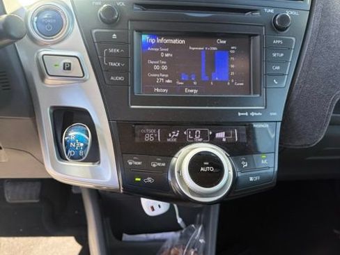 Used 2013 Toyota Prius V Three FWD image 8