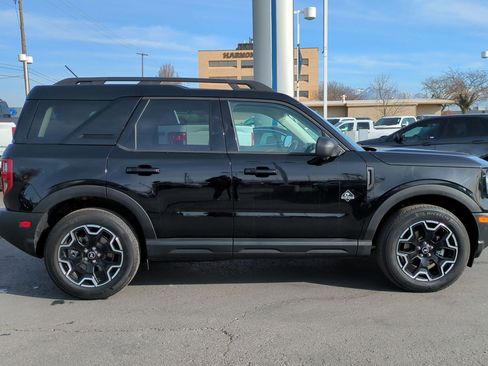 Used 2025 Ford Bronco Sport Outer Banks w/ Outer Banks Tech Package+ image 2