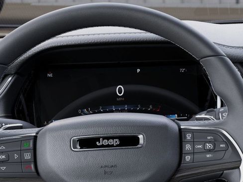 New 2026 Jeep Grand Cherokee Limited w/ Limited Altitude Package image 17