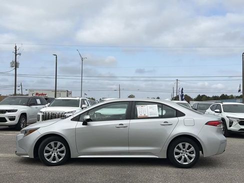 Used 2023 Toyota Corolla LE FWD image 14
