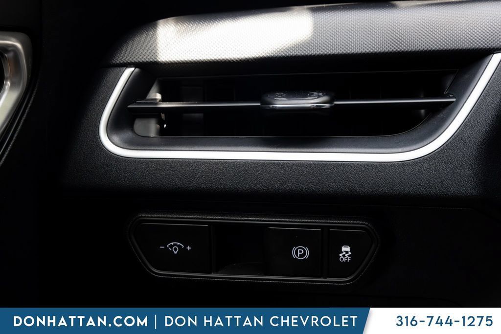 Used 2025 Kia K4 FWD image 13