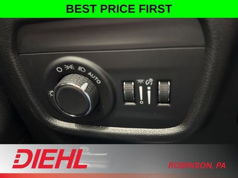 New 2026 Jeep Grand Cherokee Altitude AWD/4WD image 23
