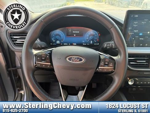 Used 2024 Ford Escape Platinum AWD/4WD image 16