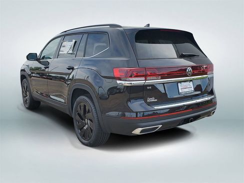 New 2026 Volkswagen Atlas SE FWD image 4