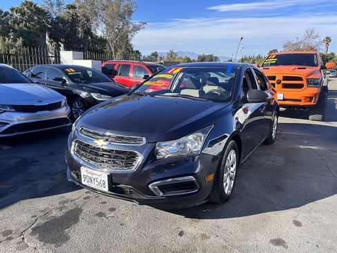 Used 2016 Chevrolet Cruze LS FWD image 18
