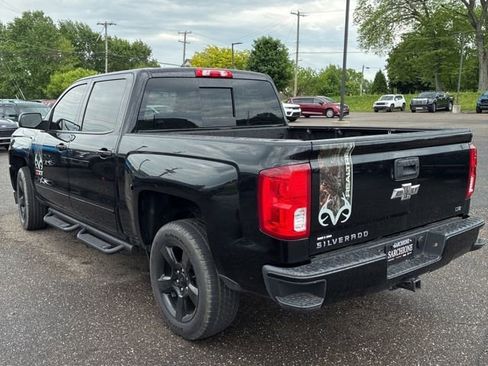 Used 2018 Chevrolet Silverado 1500 LTZ Z71 w/ Realtree Edition AWD/4WD image 5