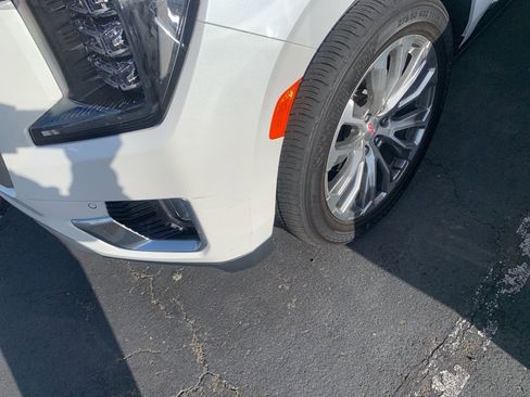 Used 2023 GMC Yukon XL Denali image 2