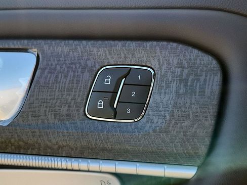 New 2026 Ford Explorer Platinum w/ LUX Leather Package image 16