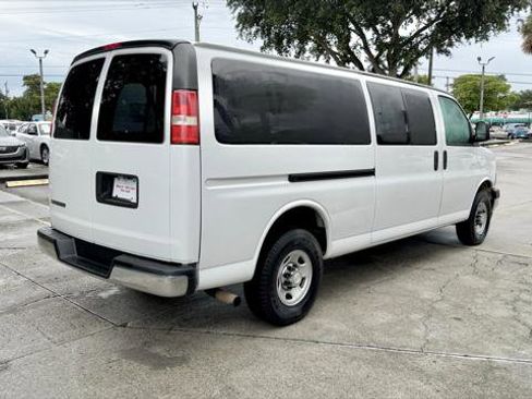 Used 2020 Chevrolet Express 3500 LT w/ LT Preferred Equipment Group RWD image 8