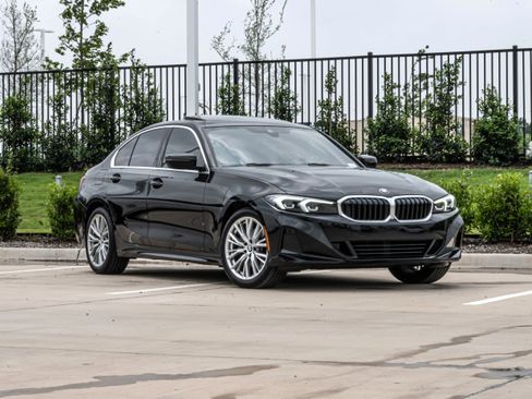 Used 2024 BMW 330i Sedan w/ Convenience Package RWD image 2