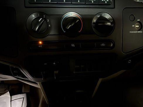 Used 2010 Ford F250 XLT image 21