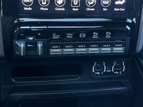 Used 2020 RAM 3500 Limited image 45