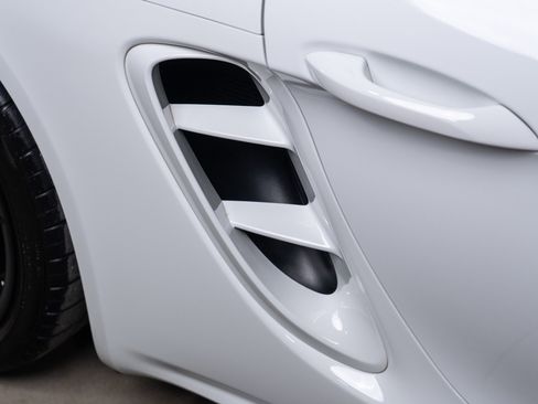 Used 2024 Porsche 718 Cayman S image 73