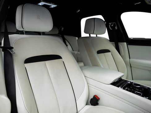 Used 2022 Rolls-Royce Ghost AWD/4WD image 33