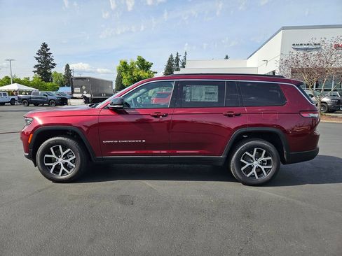 New 2025 Jeep Grand Cherokee L Limited w/ Trailer Tow Package AWD/4WD image 3