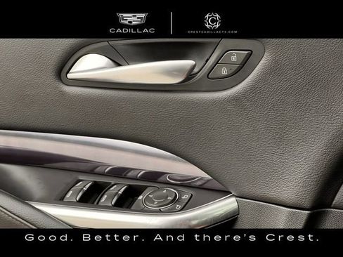 Used 2023 Cadillac XT4 Luxury w/ Cold Weather Package FWD image 25