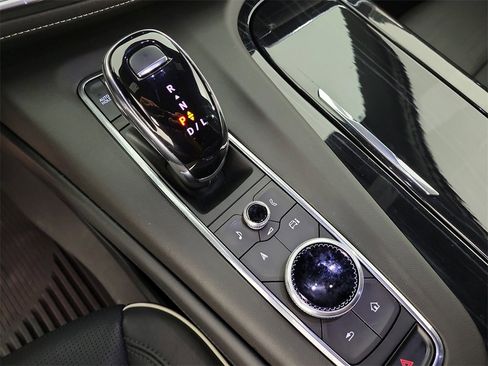 Certified 2024 Cadillac Escalade Sport w/ LPO, ONYX Package image 30