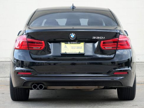 Used 2018 BMW 330i Sedan RWD image 10