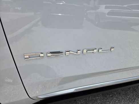 New 2026 GMC Yukon XL Denali AWD/4WD image 3