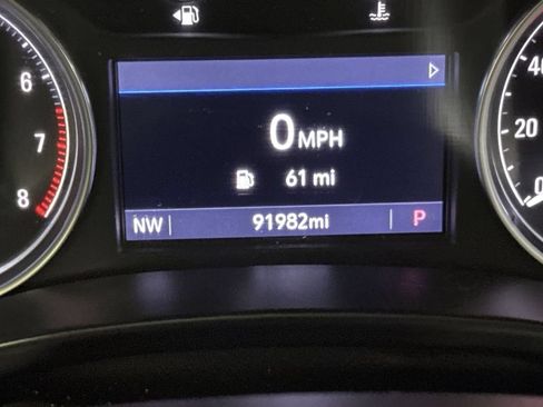 Used 2020 Buick Enclave Premium w/ Sun and Sites Package AWD/4WD image 13