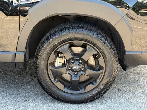 Certified 2025 Subaru Forester Wilderness w/ Wilderness Package AWD/4WD image 12