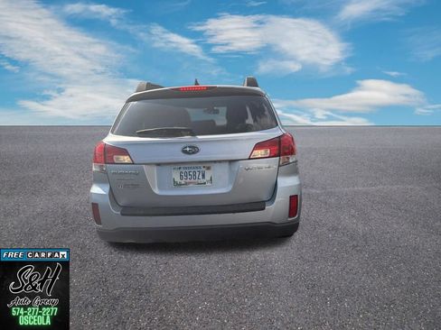 Used 2014 Subaru Outback 2.5i Premium AWD/4WD image 7