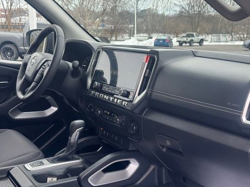 New 2026 Nissan Frontier SV w/ SV Convenience Package AWD/4WD image 10