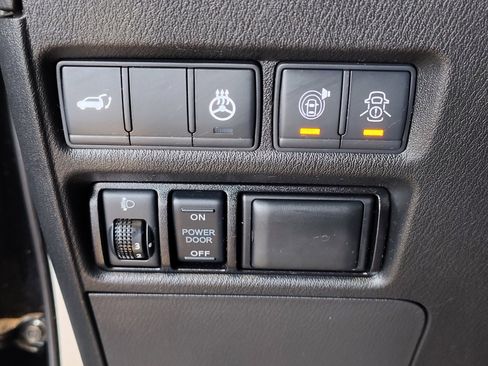 Used 2019 Nissan Armada Platinum w/ Captain's Chairs Package AWD/4WD image 31