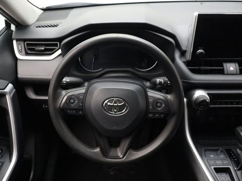 Used 2024 Toyota RAV4 XLE FWD image 23