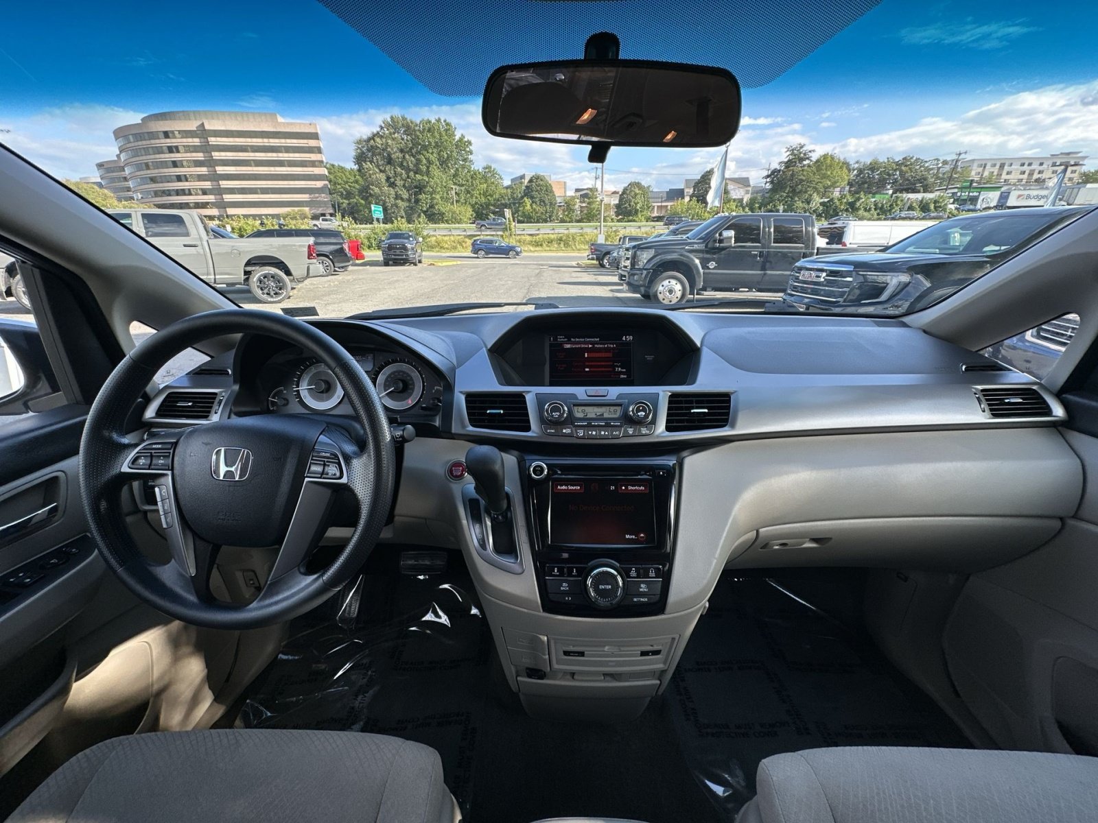 Used 2017 Honda Odyssey SE image 22