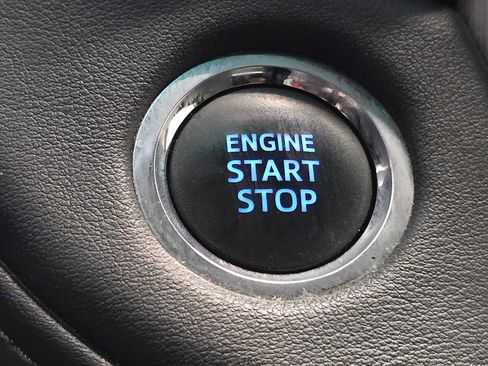 Used 2017 Toyota Land Cruiser AWD/4WD image 19