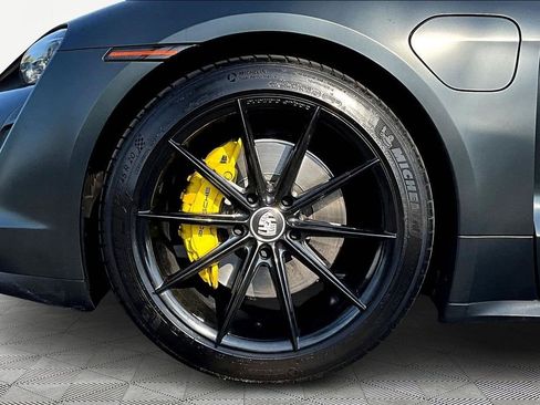 Used 2021 Porsche Taycan image 31