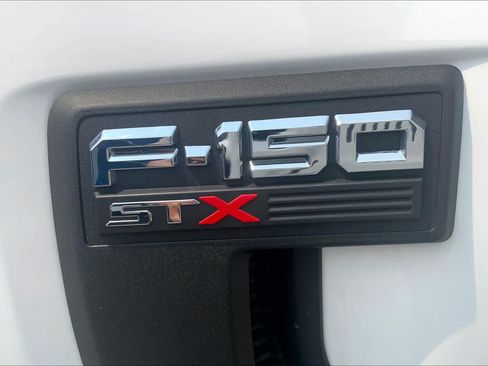 Used 2021 Ford F150 XL w/ STX Appearance Package RWD image 10